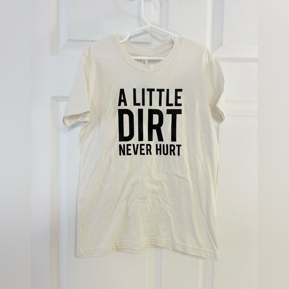 Nature supply co Cream Kids Shirt 10/12 NWT a little dirt never hurt